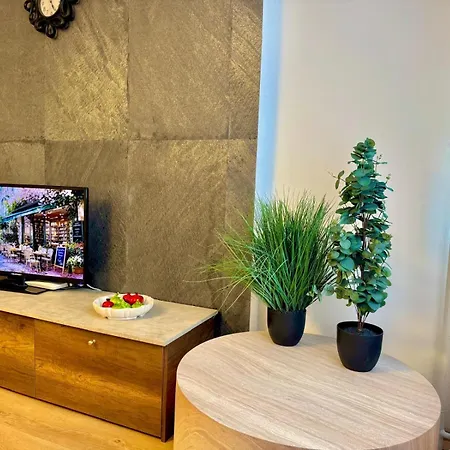 Obsidian 2 - Modern Near Airport With Free Parking * Sarajevo